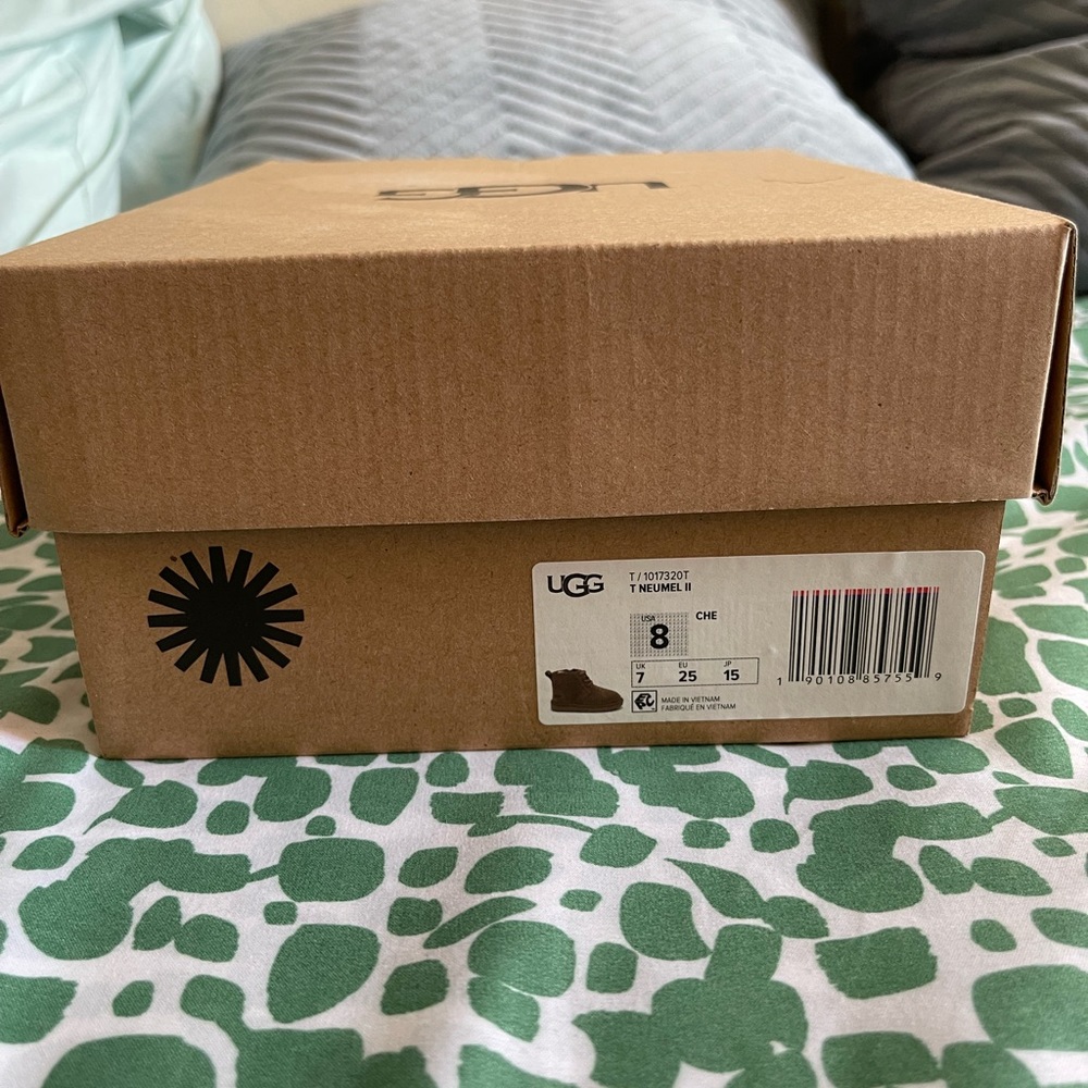 UGG Neumel (TD)